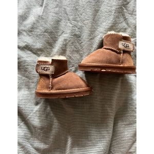 Mini Ugg baby boots / SOLD